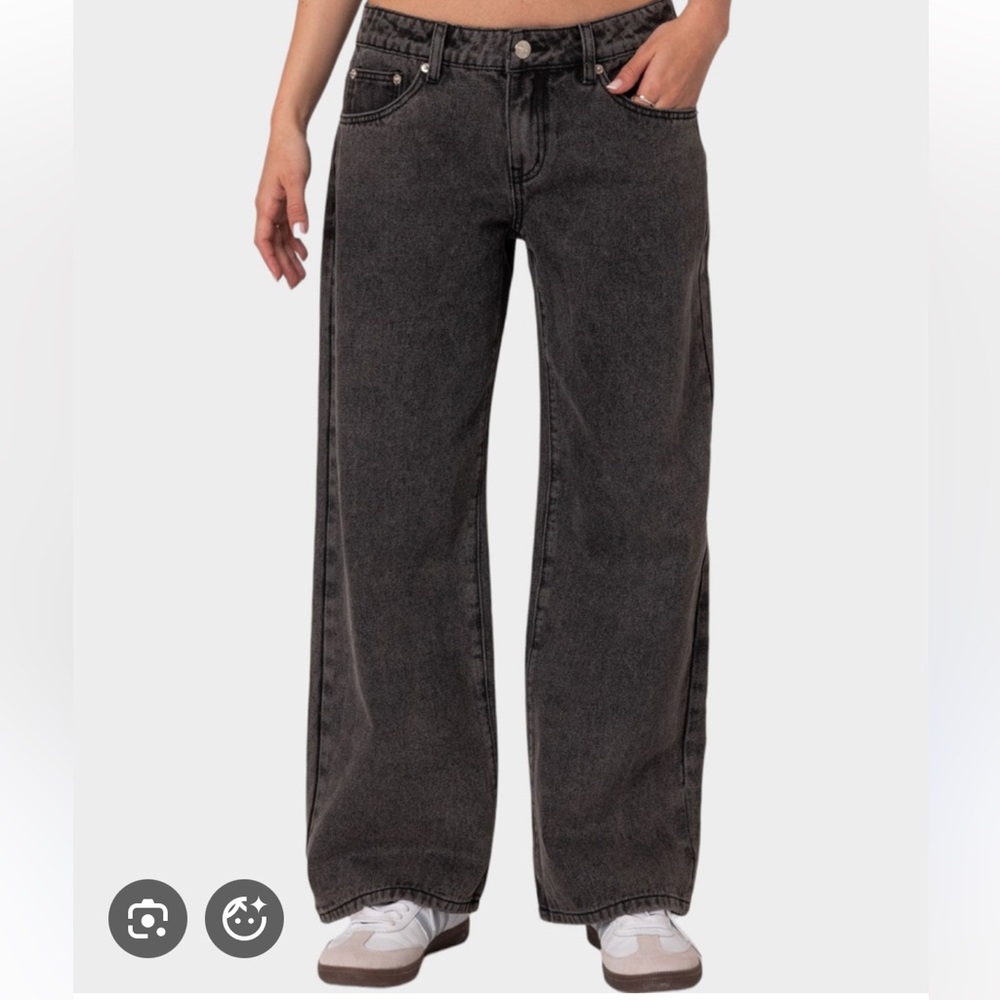 Edikted Raelynn Washed Low Rise Jeans - Picture 2 of 4
